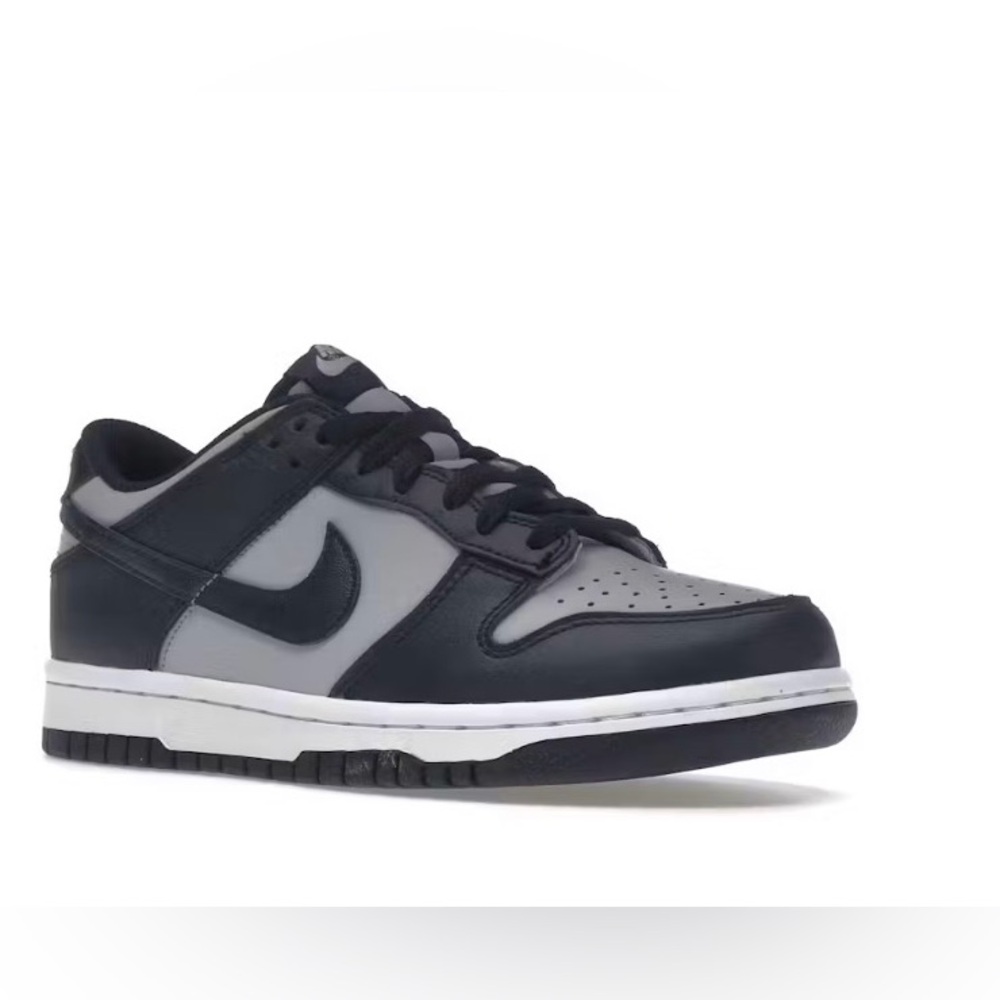Nike Dunk Low Georgetown GS 6.5 YOUTH in original box. - Picture 7 of 16